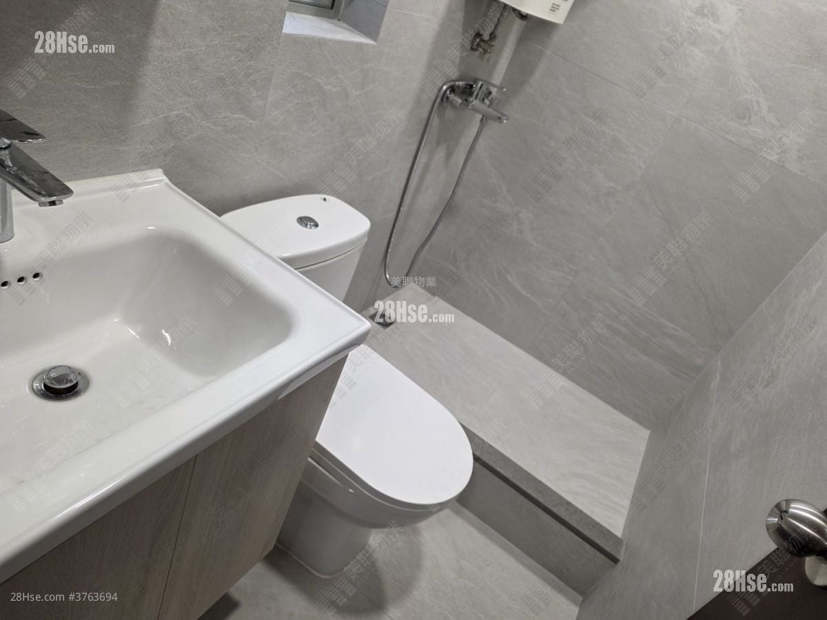 Yuk Ming Court Sell Studio , 1 Bathroom 440 ft²