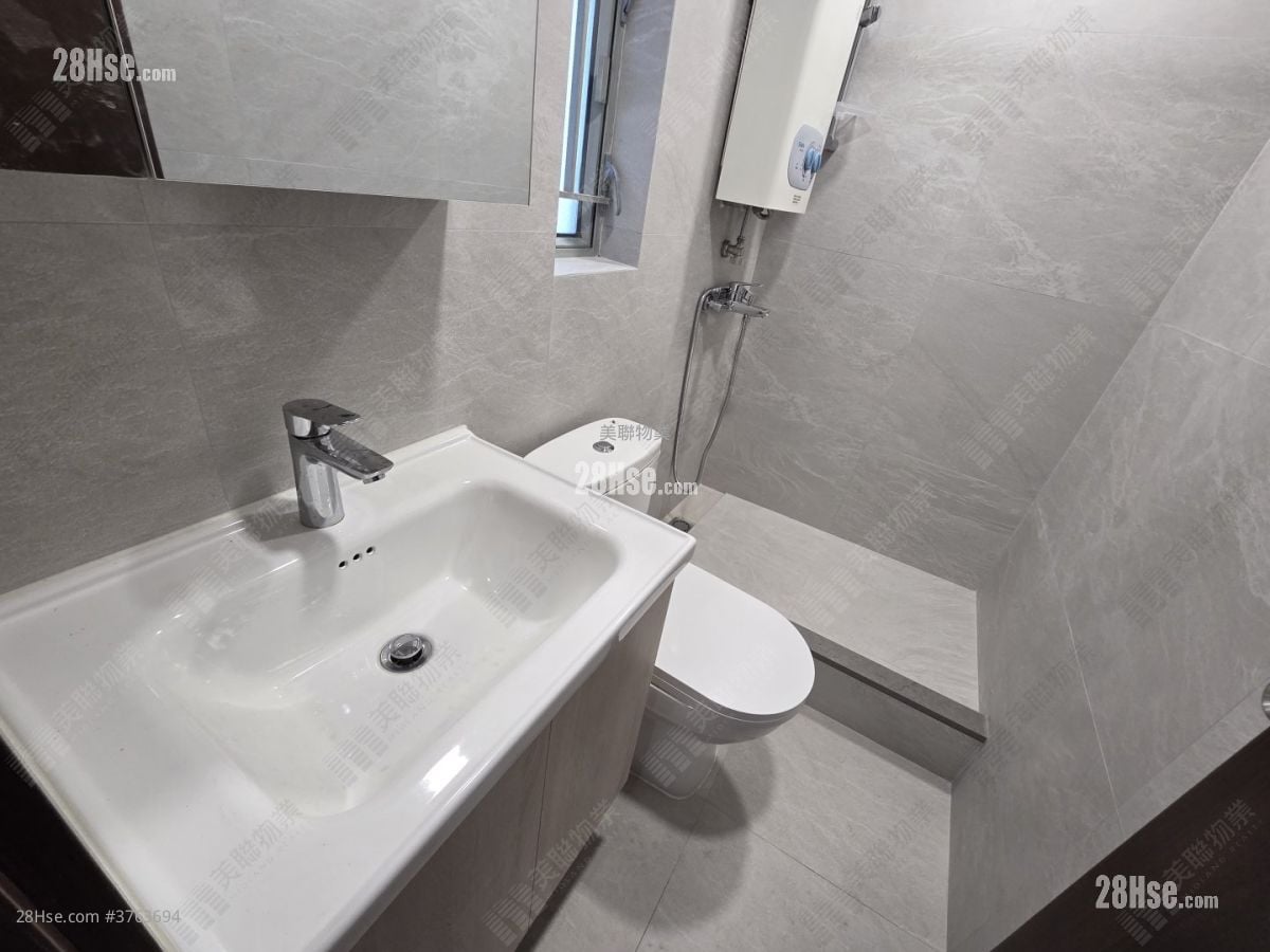 Yuk Ming Court Sell Studio , 1 Bathroom 440 ft²