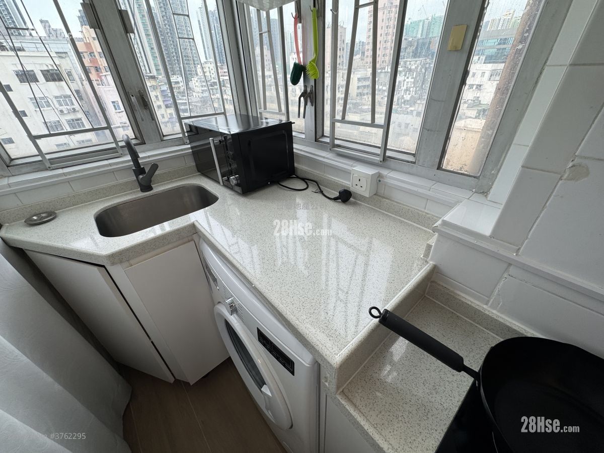 Houston Court Rental 1 Bedroom , 1 Bathroom 240 ft²