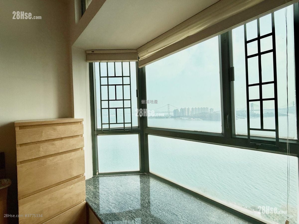 Sea Crest Villa Sell 3 Bedrooms , 2 Bathrooms 632 ft²