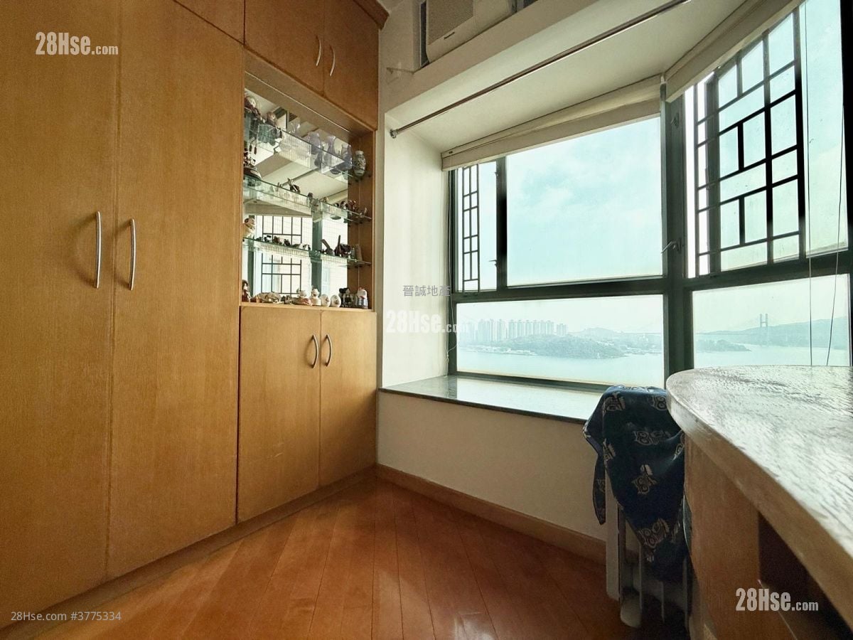 Sea Crest Villa Sell 3 Bedrooms , 2 Bathrooms 632 ft²