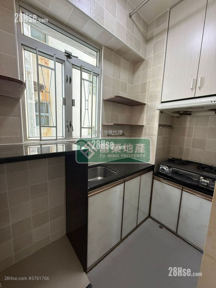 Nam Pont Building Sell 2 Bedrooms , 1 Bathroom 287 ft²