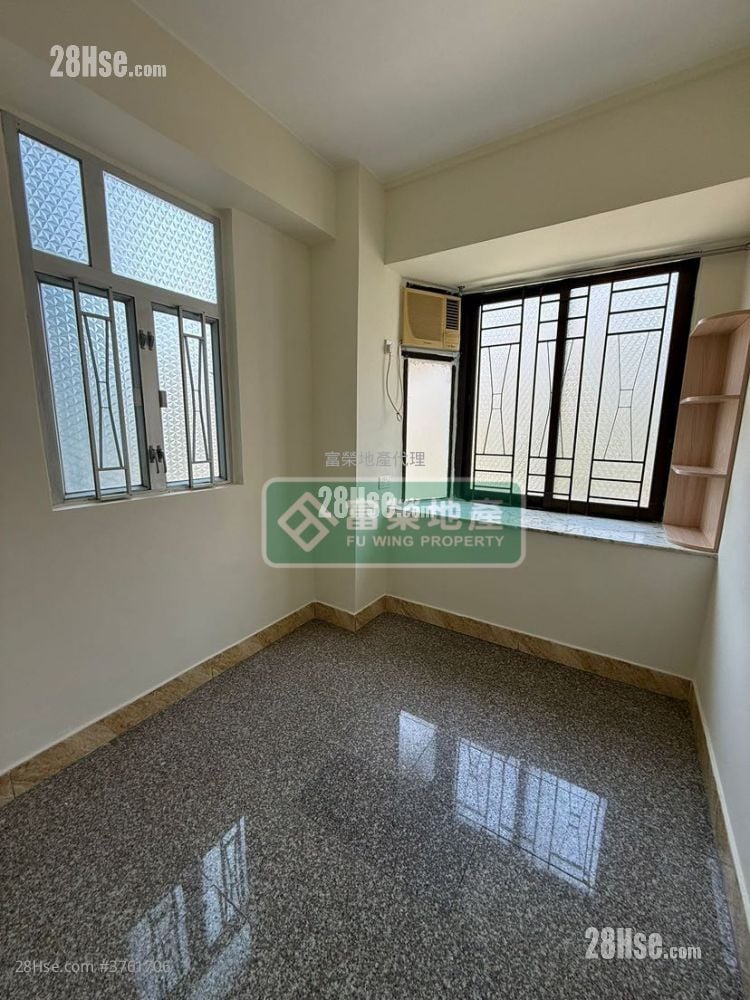 Nam Pont Building Sell 2 Bedrooms , 1 Bathroom 287 ft²