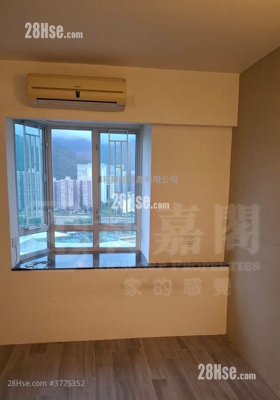 Jubilee Garden Sell 3 Bedrooms , 1 Bathroom 660 ft²