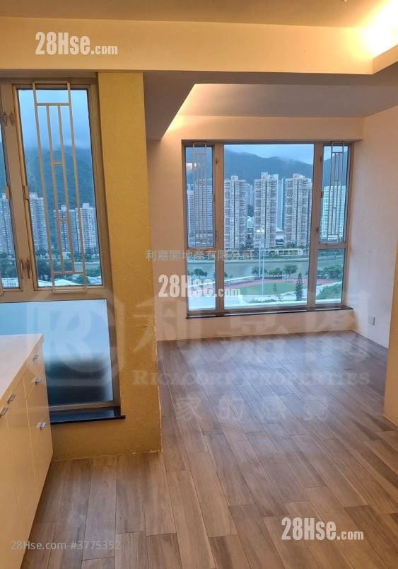 Jubilee Garden Sell 3 Bedrooms , 1 Bathroom 660 ft²