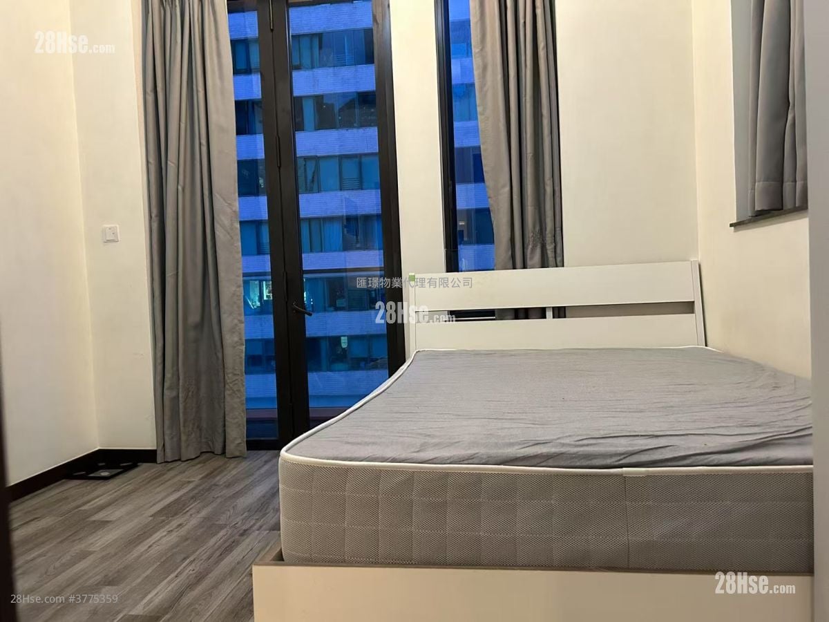 Ava128 Sell Studio 227 ft²