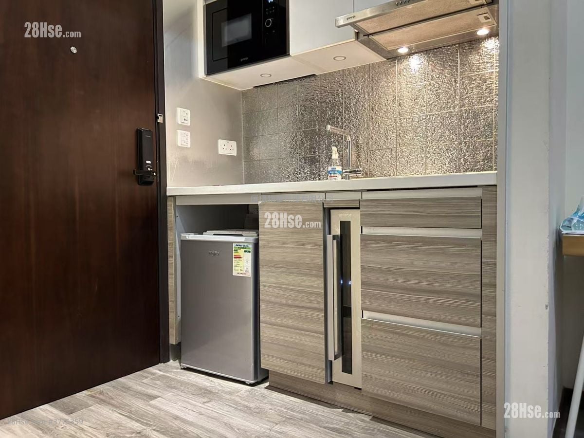 Ava128 Sell Studio 227 ft²