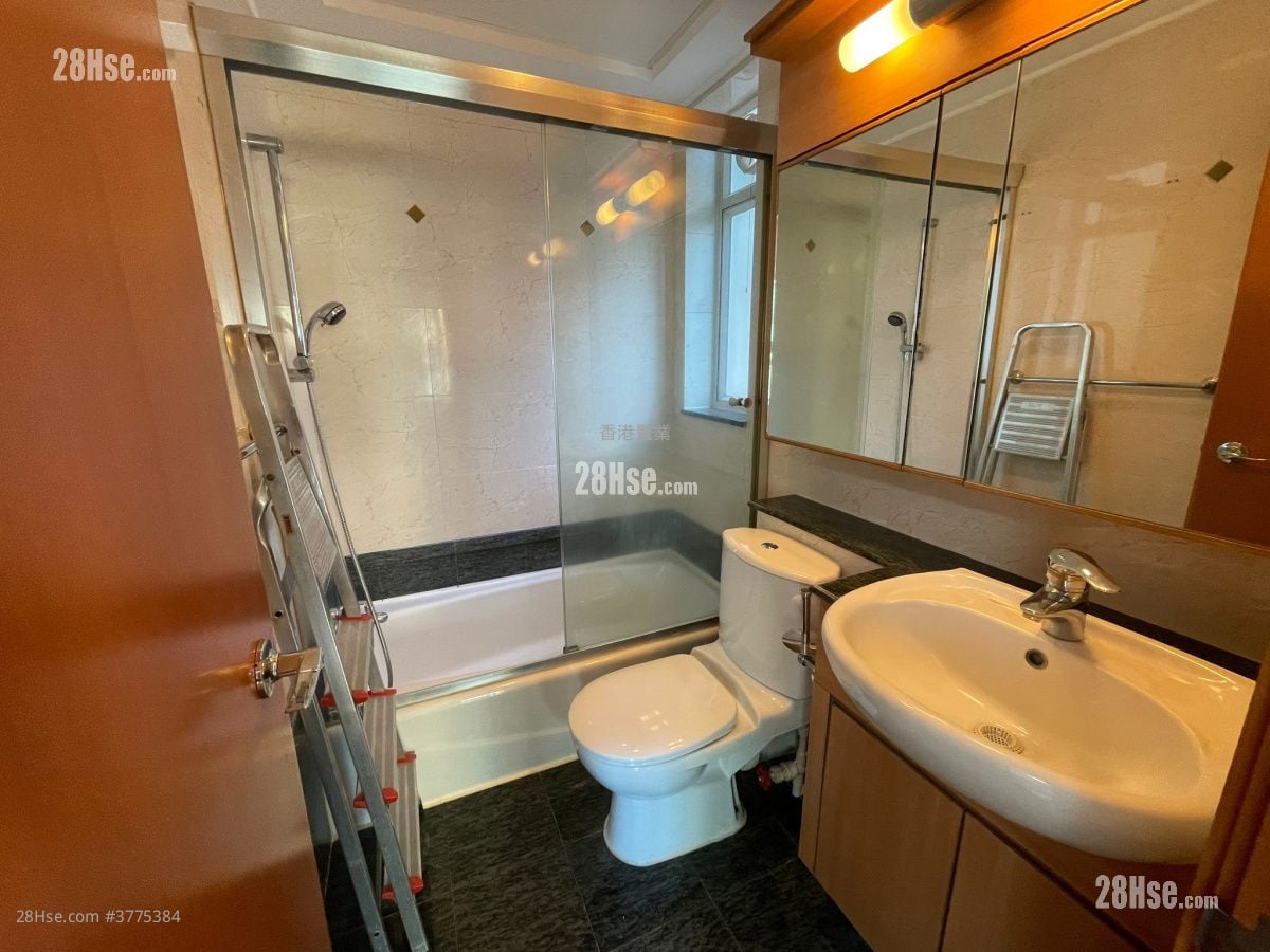 Liberte Sell 2 Bedrooms , 1 Bathroom 459 ft²