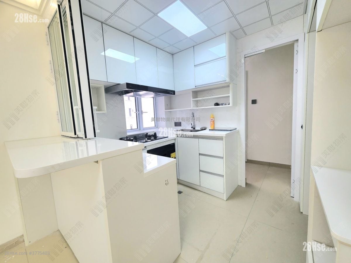 恒时大楼 售盘 4 房 , 2 浴室 1,130 平方尺