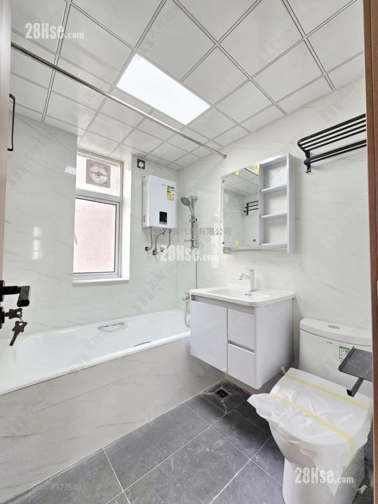 恒时大楼 售盘 4 房 , 2 浴室 1,130 平方尺