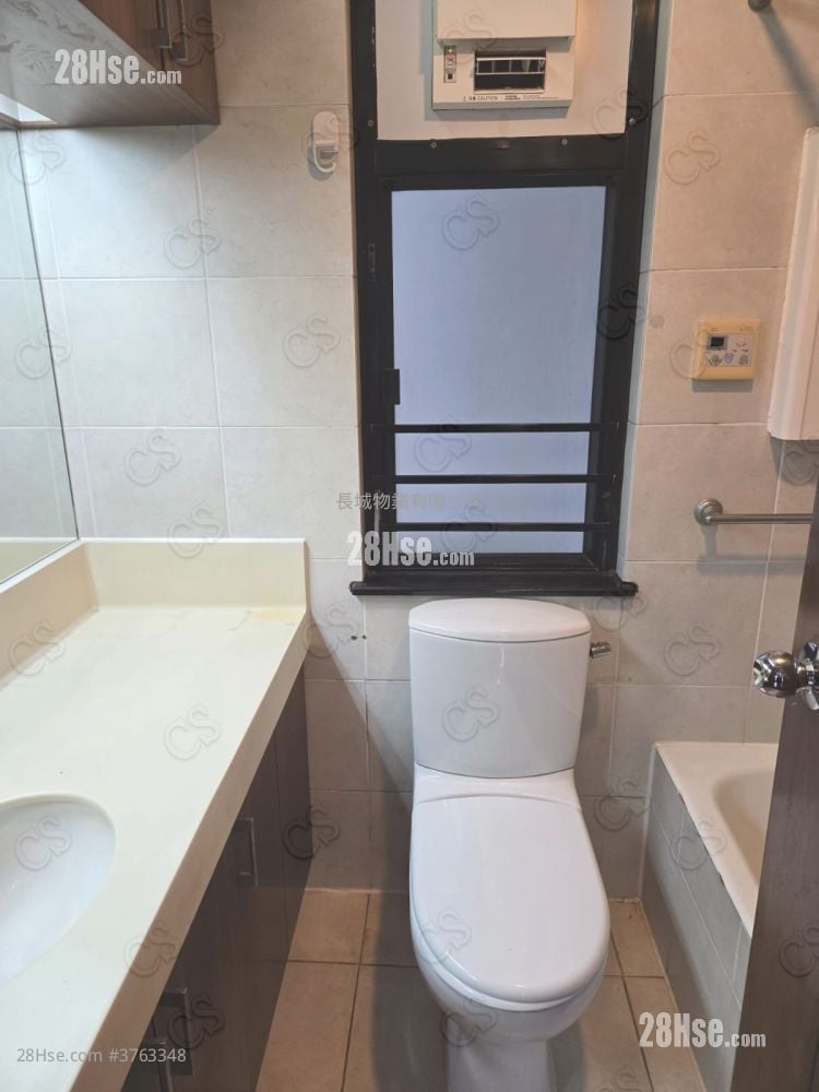 Royal Terrace Sell 2 Bedrooms , 1 Bathroom 379 ft²