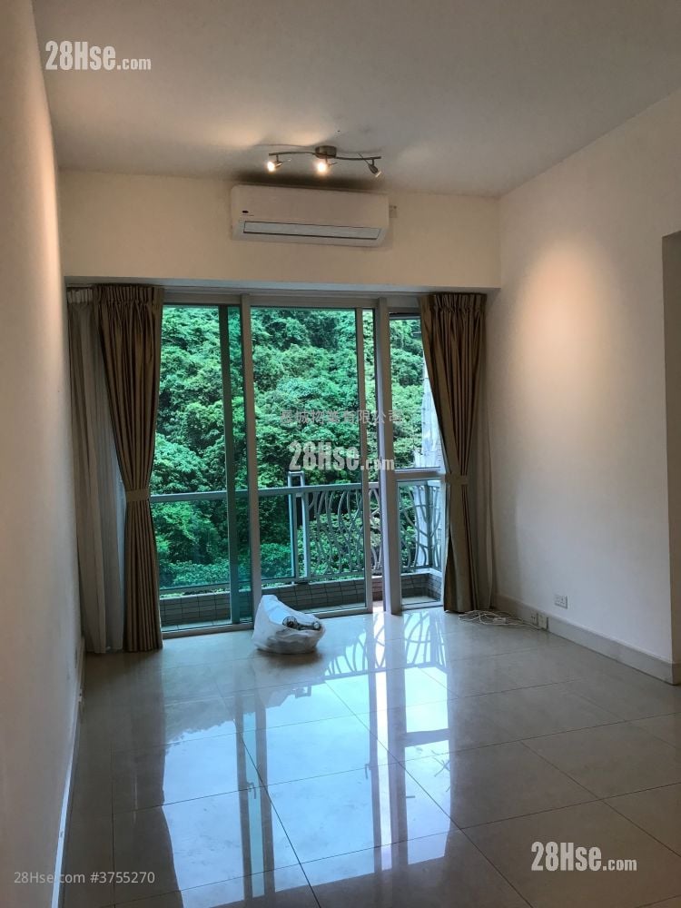 Casa 880 售盤 4 房 , 2 浴室 792 平方呎
