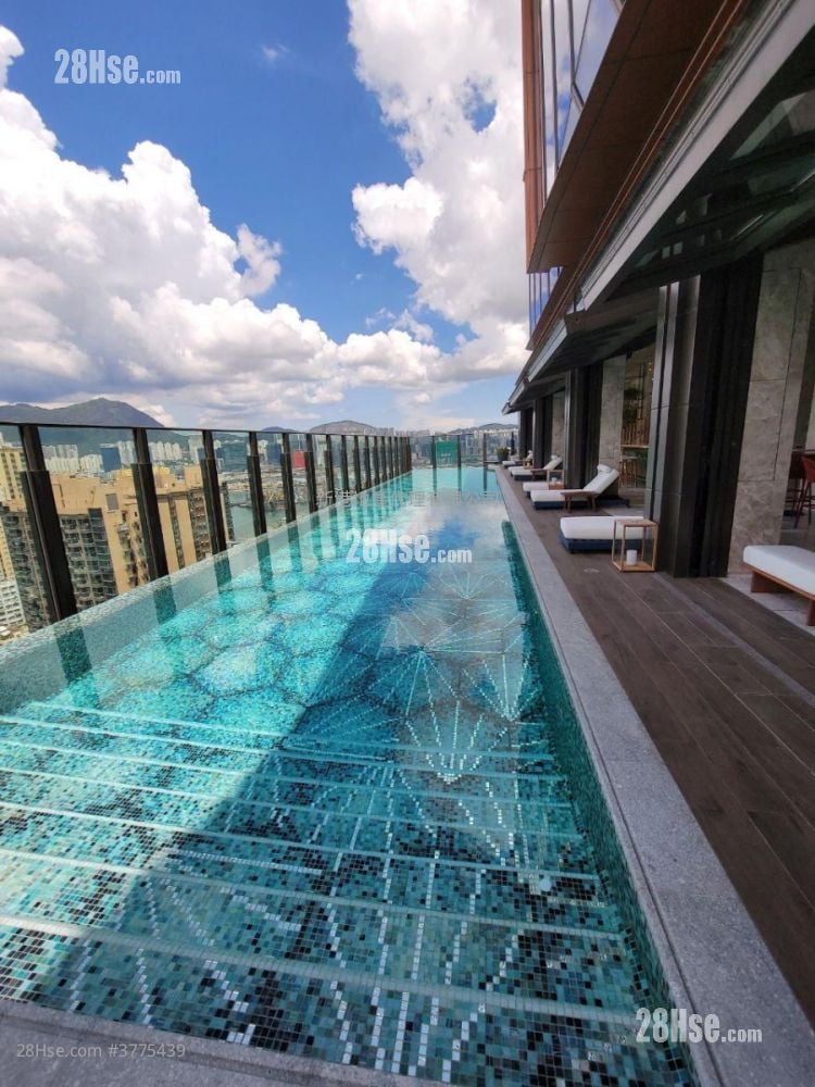 The Vantage Sell Studio , 1 Bathroom 189 ft²