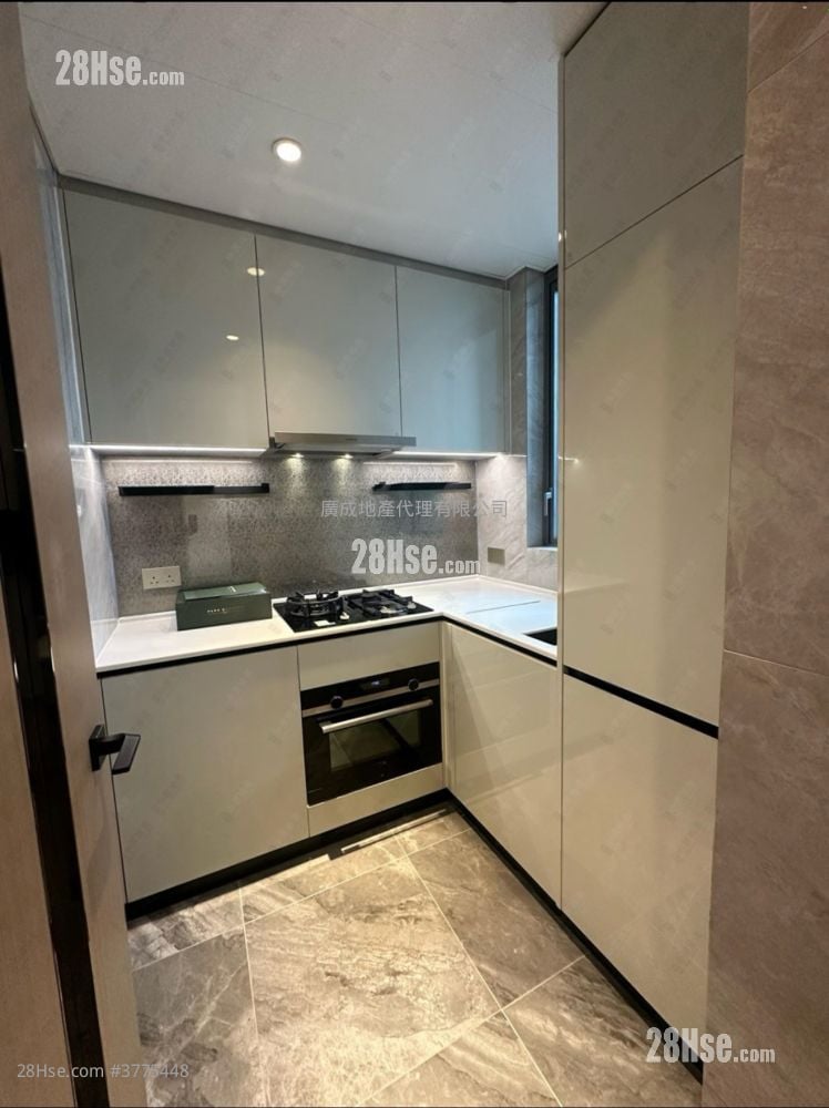 Park Seasons Rental 2 Bedrooms , 1 Bathroom 496 ft²