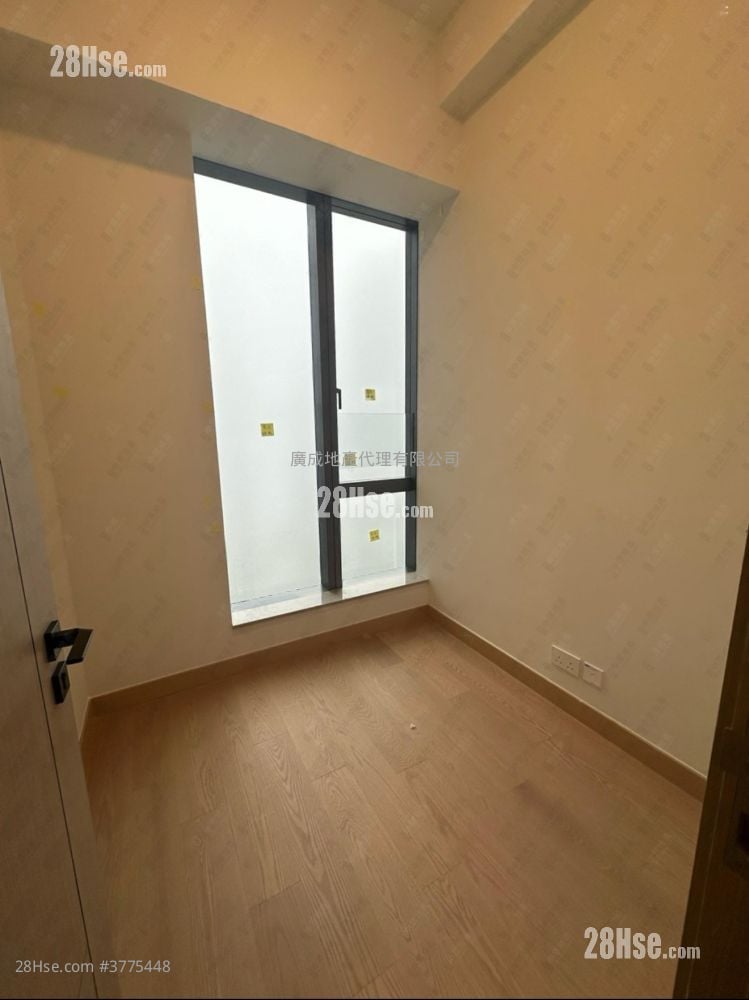 Park Seasons Rental 2 Bedrooms , 1 Bathroom 496 ft²