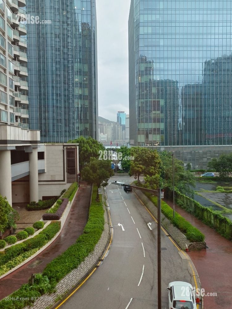 海滨南岸 售盘 3 房 , 2 浴室 593 平方尺