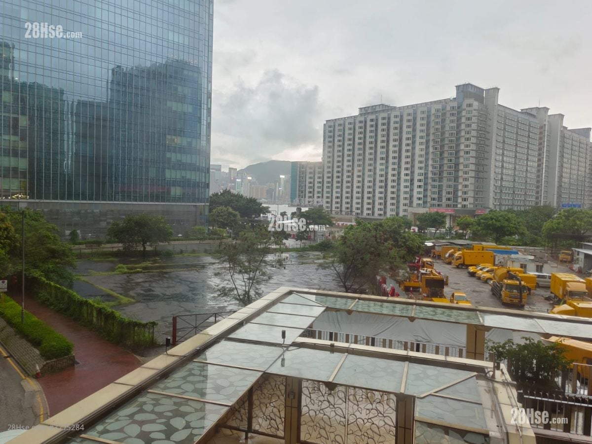 海滨南岸 售盘 3 房 , 2 浴室 593 平方尺