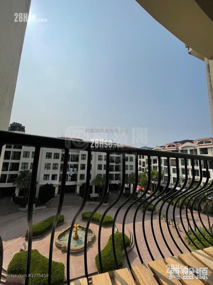 倚龙山庄 售盘 3 房 , 2 浴室 801 平方尺