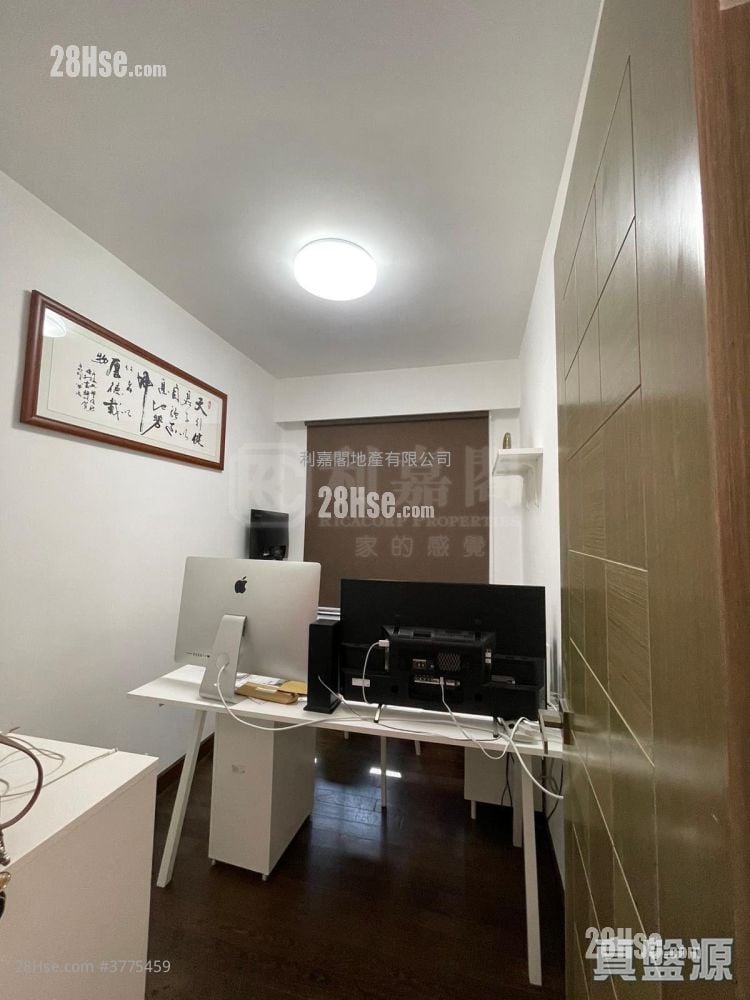 倚龙山庄 售盘 3 房 , 2 浴室 801 平方尺