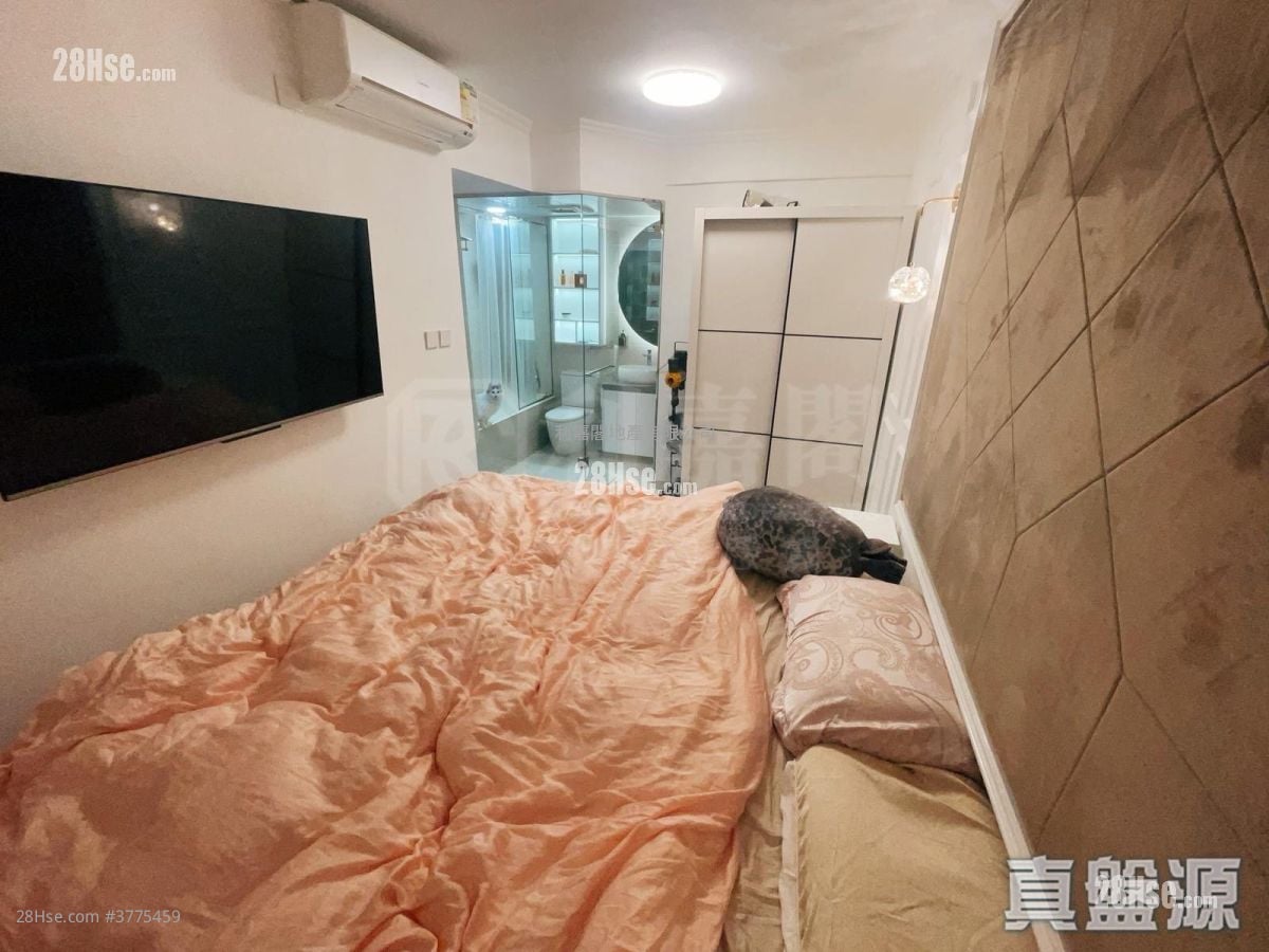 倚龙山庄 售盘 3 房 , 2 浴室 801 平方尺