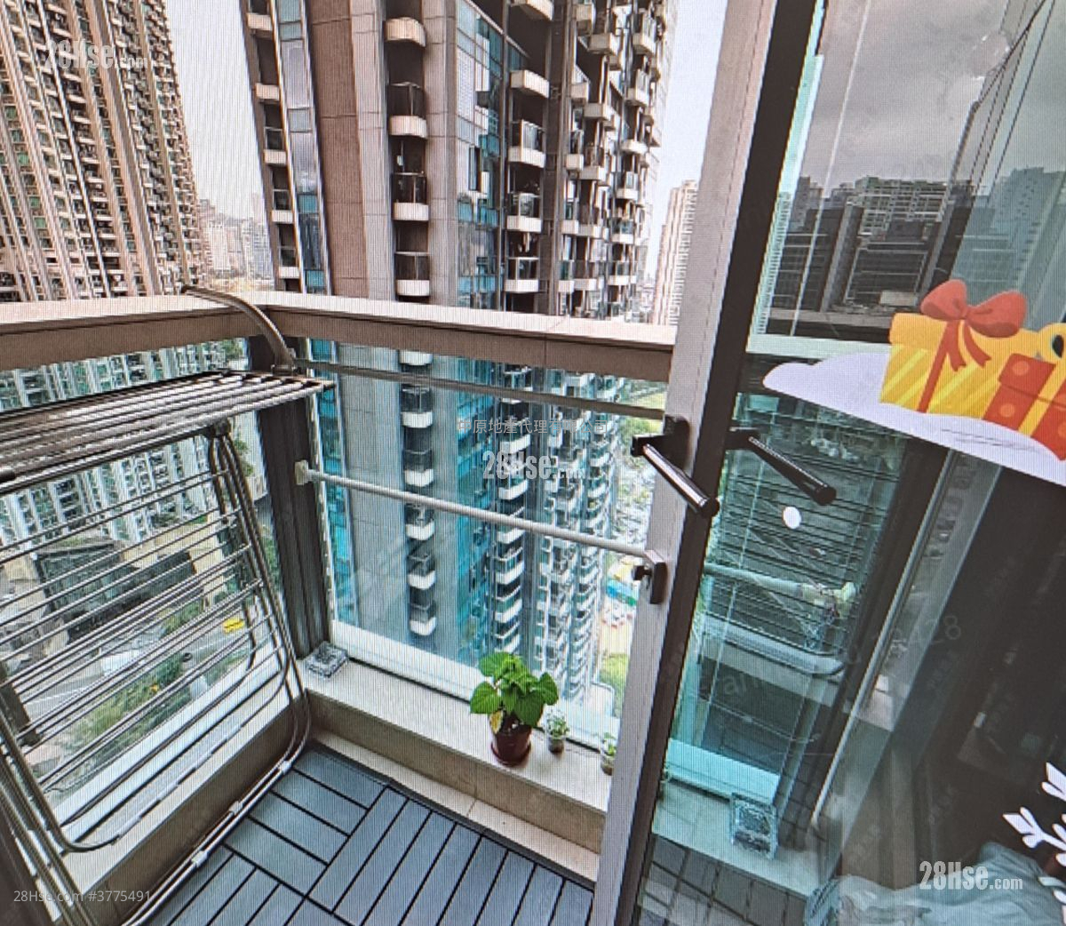 The Pavilia Bay Sell 3 Bedrooms , 1 Bathroom 645 ft²