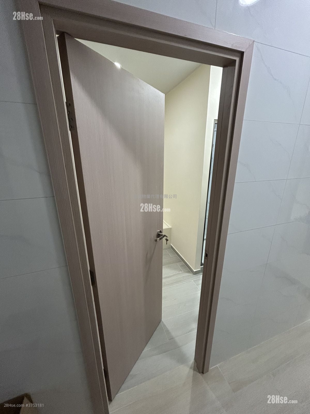 Tai Fat Building Rental Studio , 1 Bathroom 90 ft²