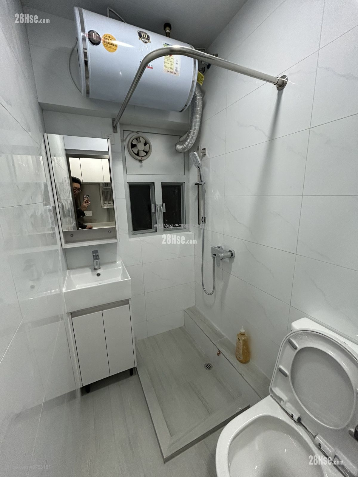 Tai Fat Building Rental Studio , 1 Bathroom 90 ft²