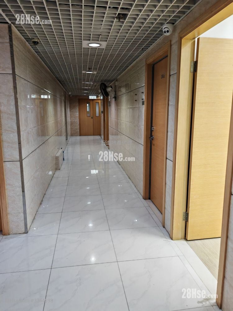 永泰中心 租盘 305 平方尺