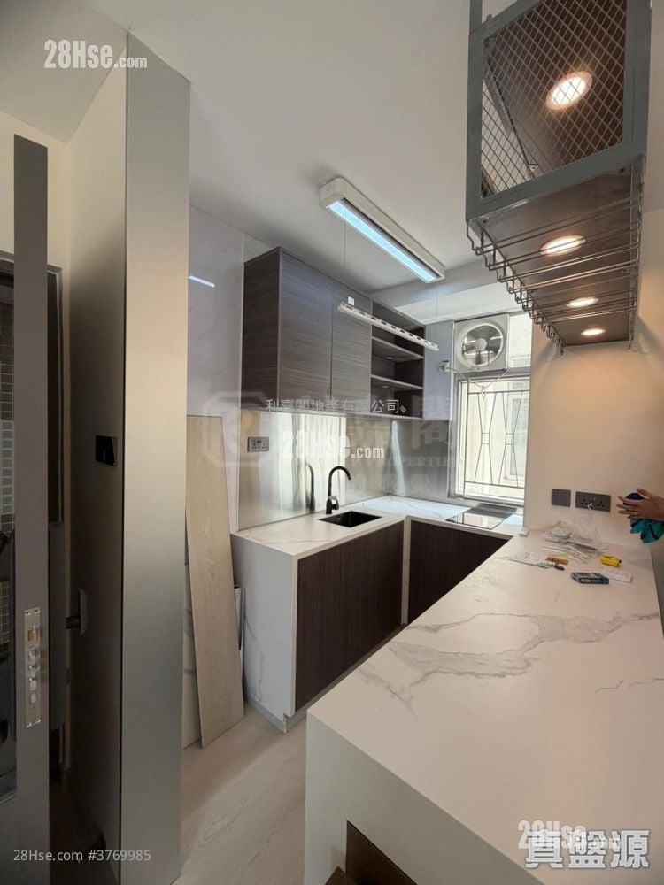 维景花园 售盘 2 房 452 平方尺