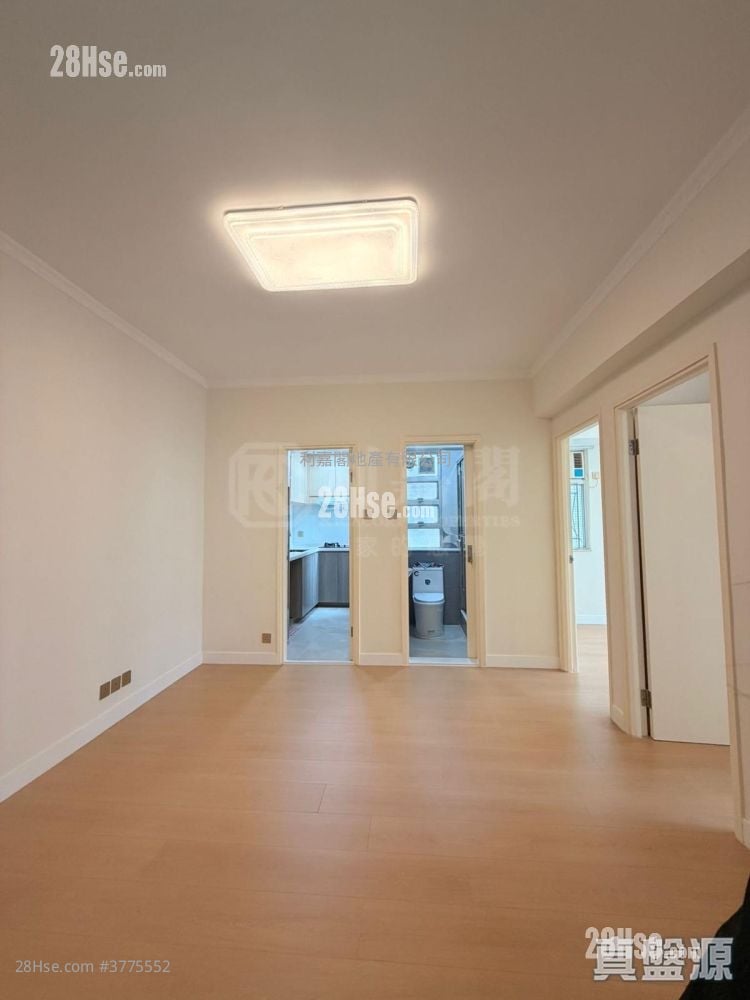 美城花园大厦 售盘 2 房 440 平方尺