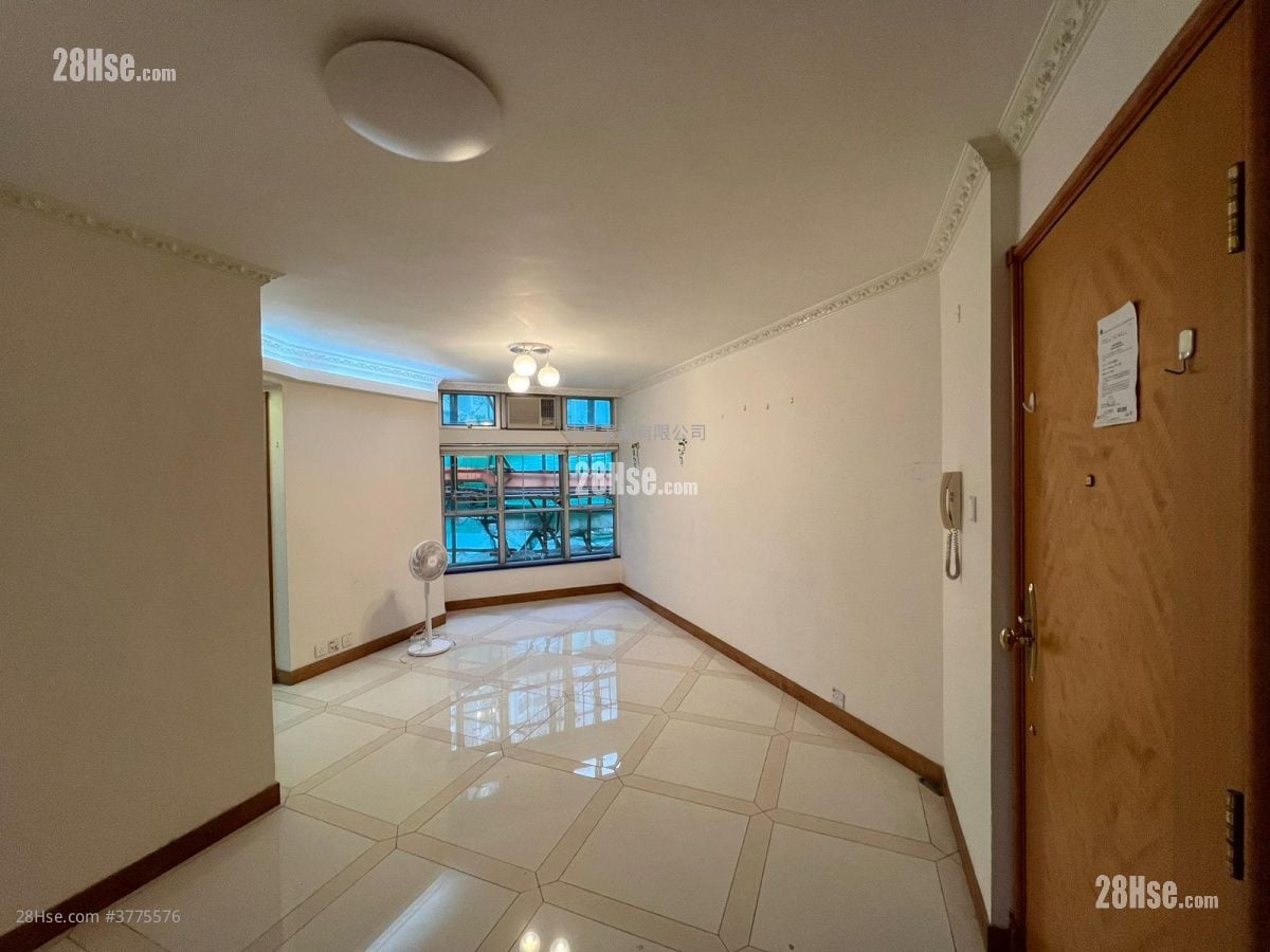 Whampoa Garden Sell 2 Bedrooms , 1 Bathroom 466 ft²