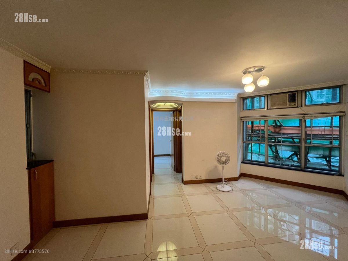 Whampoa Garden Sell 2 Bedrooms , 1 Bathroom 466 ft²