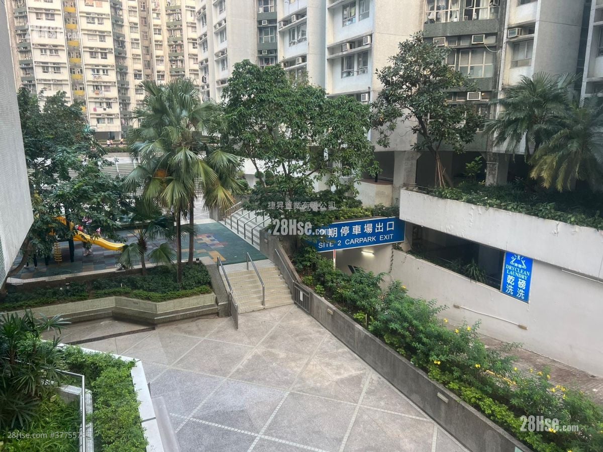 Whampoa Garden Sell 2 Bedrooms , 1 Bathroom 466 ft²