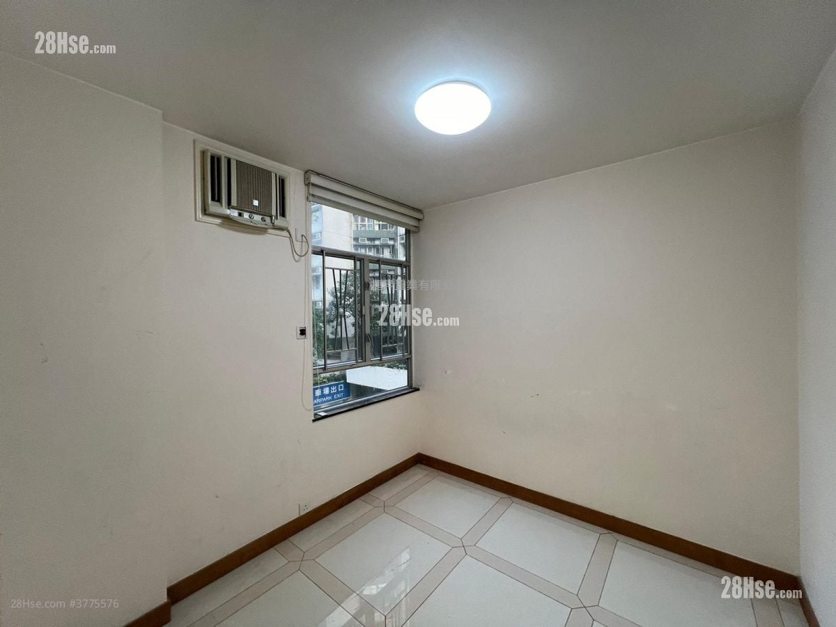 Whampoa Garden Sell 2 Bedrooms , 1 Bathroom 466 ft²