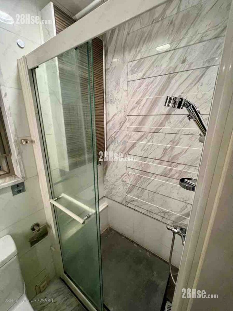 原筑 售盘 3 房 449 平方尺