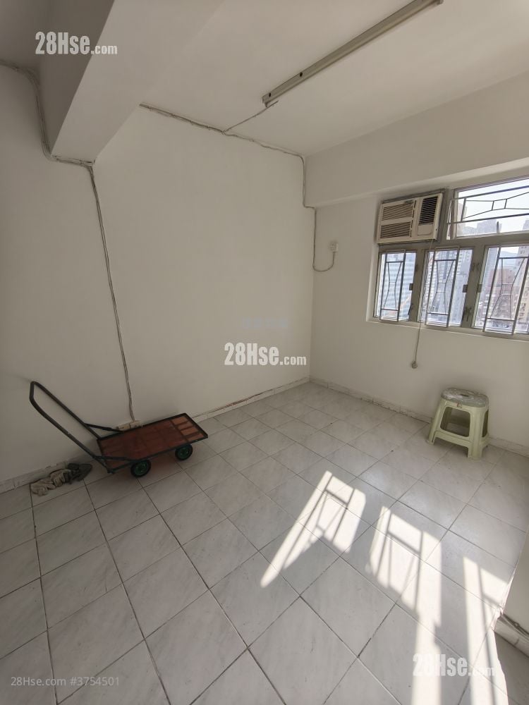 Koon Wong Mansion Sell 3 Bedrooms , 1 Bathroom 460 ft²