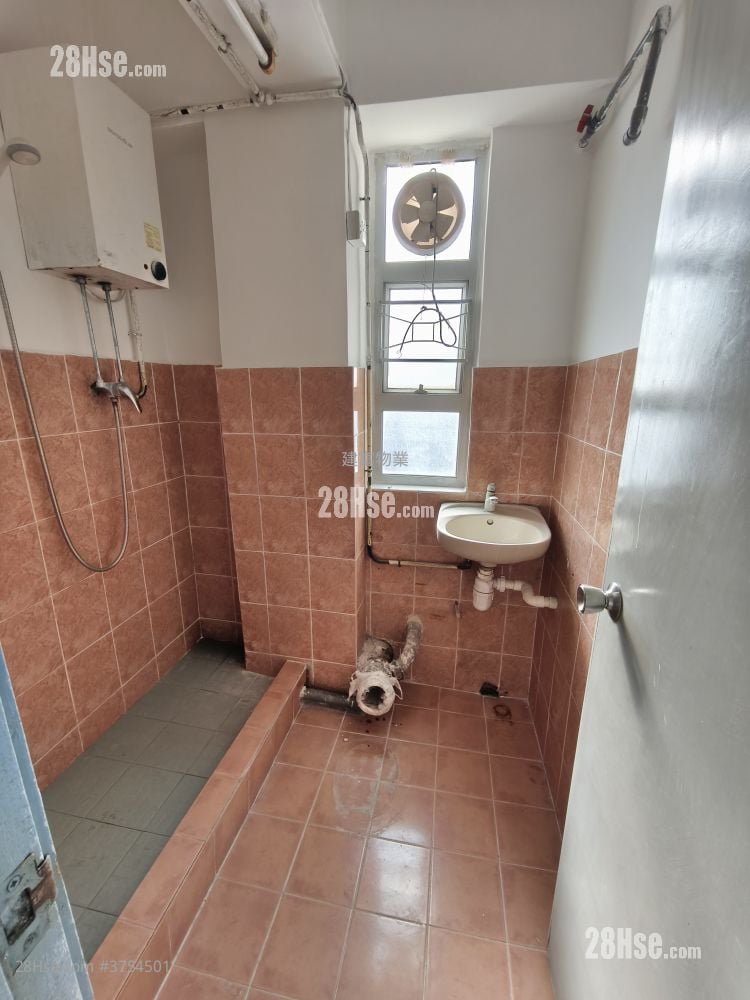 Koon Wong Mansion Sell 3 Bedrooms , 1 Bathroom 460 ft²