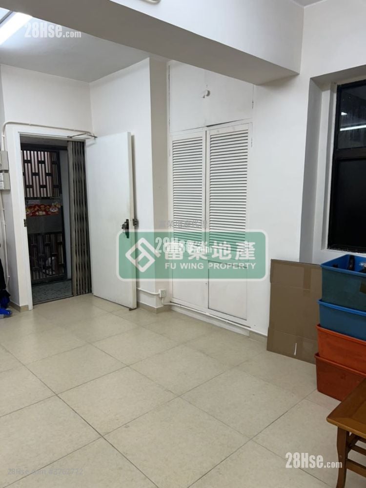 Mascot House Sell Studio , 1 Bathroom 673 ft²