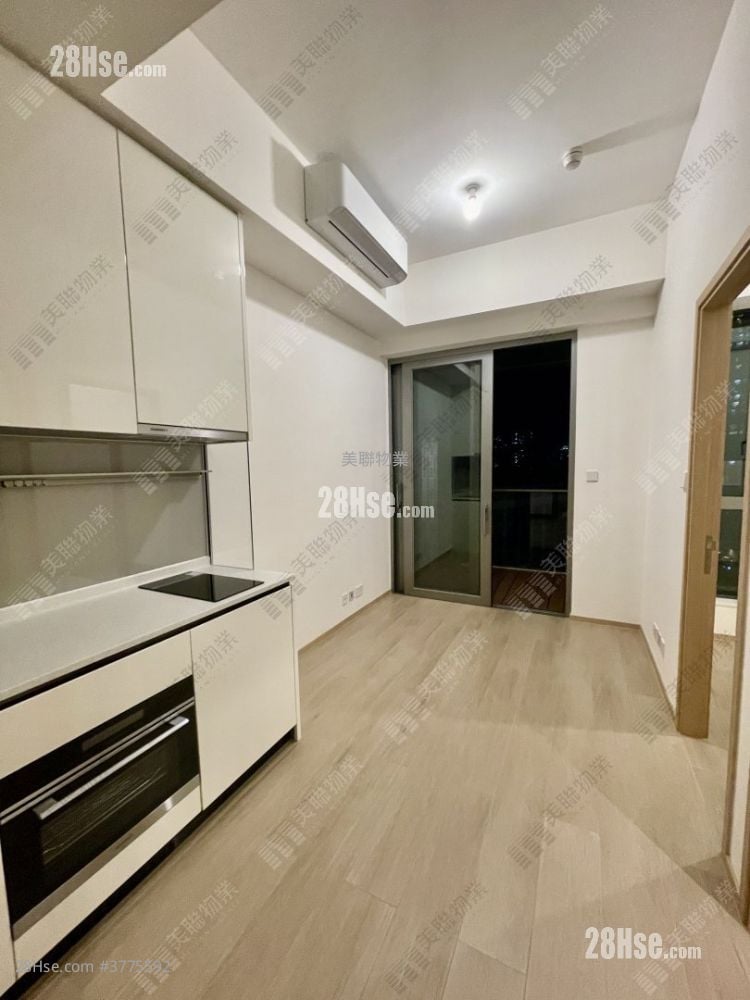 Nexus Grand Sell 1 Bedroom , 1 Bathroom 287 ft²
