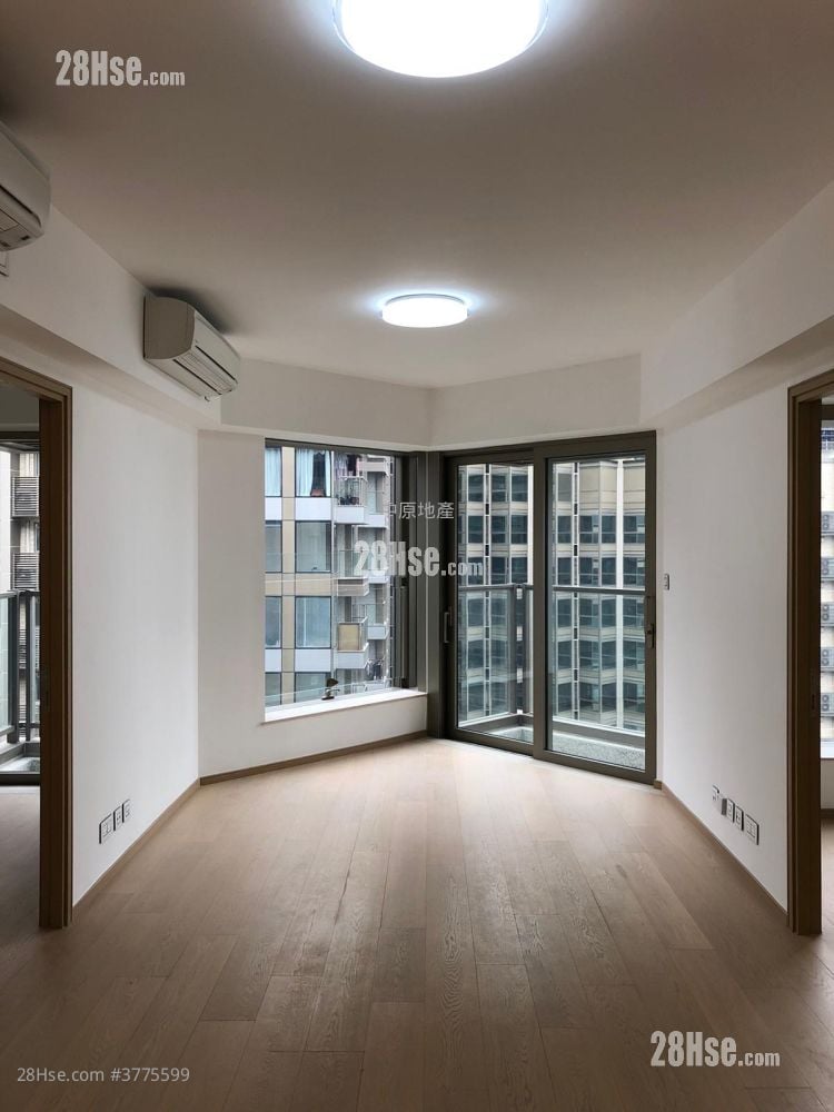 Harbour Glory Sell 2 Bedrooms 578 ft²