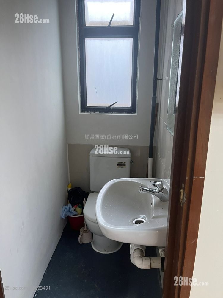 Hang Bong Commercial Centre Rental 1 Toilet