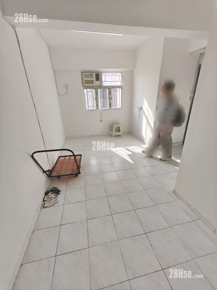 Koon Wong Mansion Sell 3 Bedrooms , 1 Bathroom 460 ft²