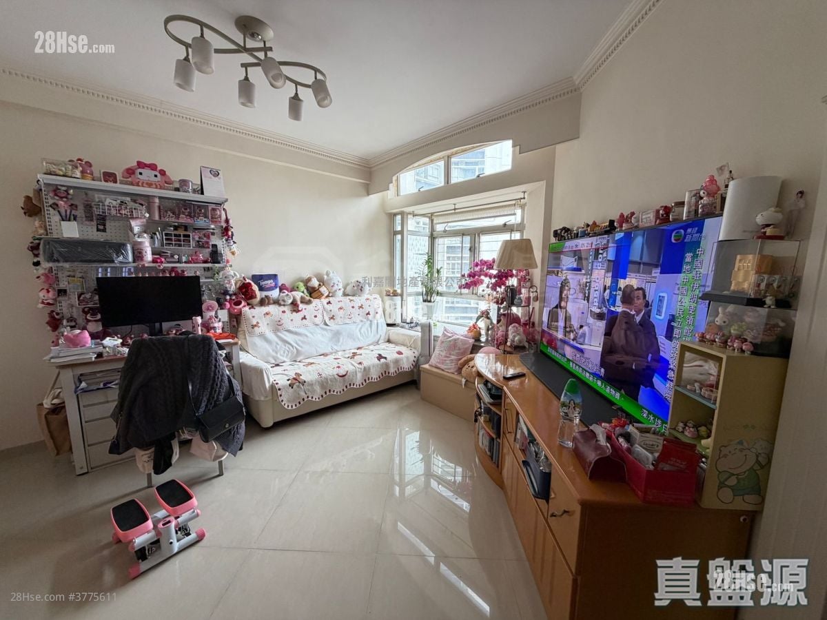 嘉湖山庄 售盘 3 房 , 2 浴室 635 平方尺