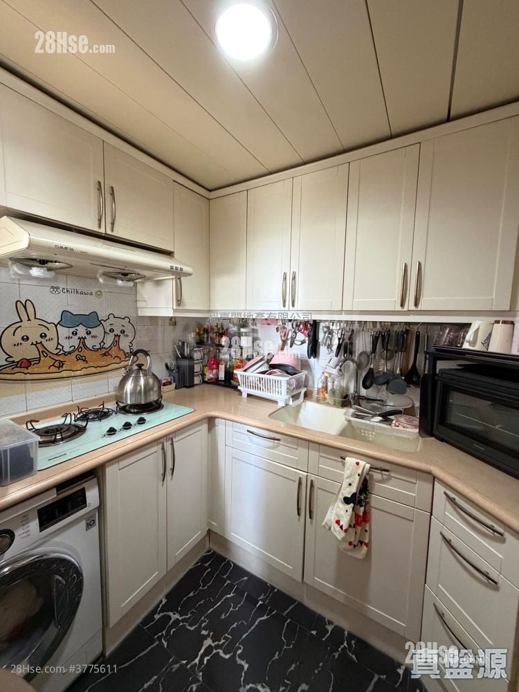 嘉湖山庄 售盘 3 房 , 2 浴室 635 平方尺