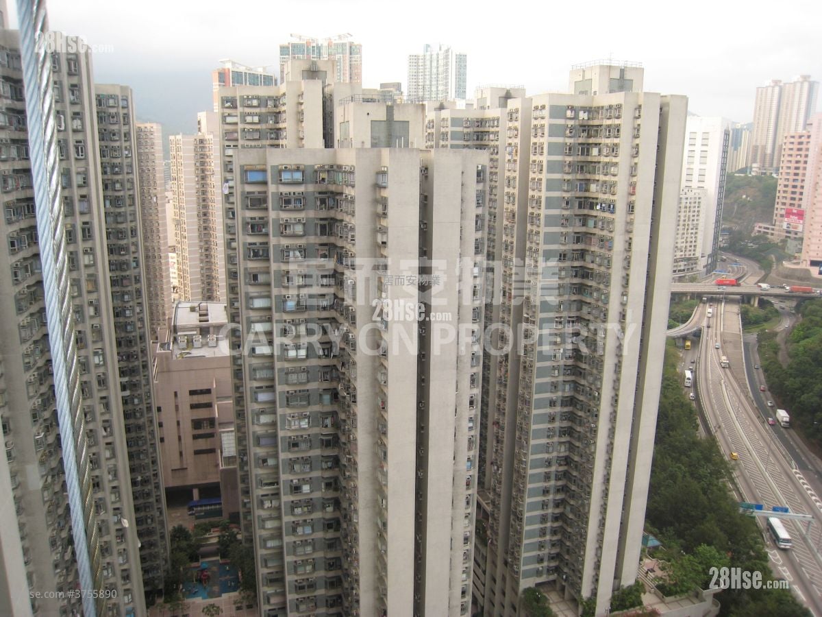 Riviera Gardens Sell 2 Bedrooms , 1 Bathroom 422 ft²