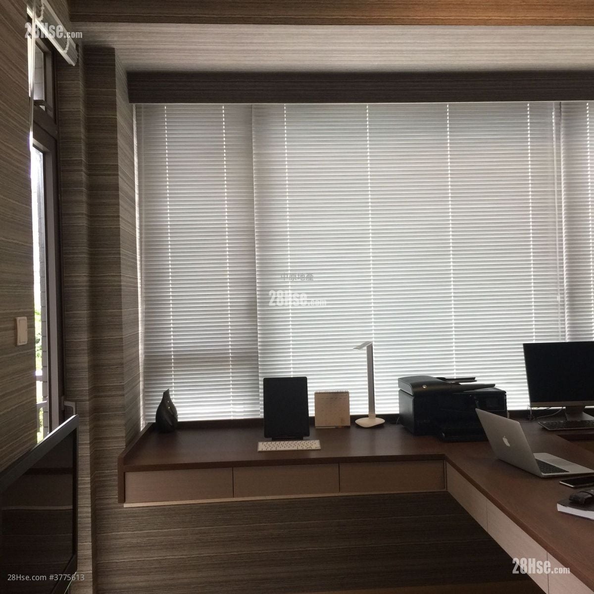 溱林 售盘 4 房 2,439 平方尺