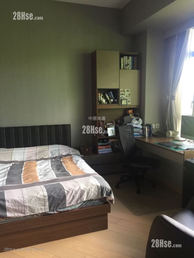 溱林 售盘 4 房 2,439 平方尺