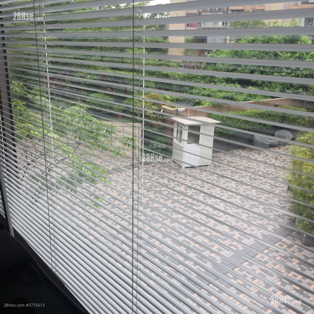 溱林 售盘 4 房 2,439 平方尺