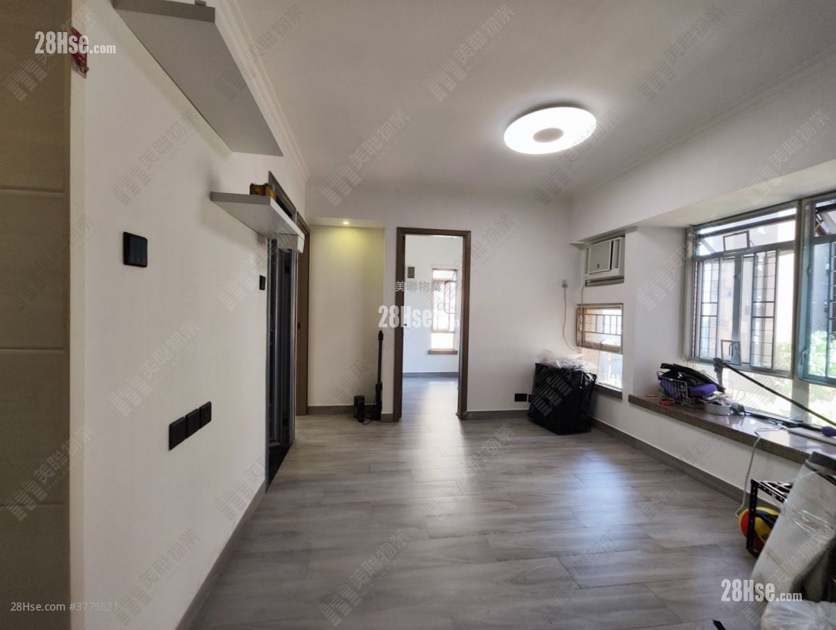 Sunshine City Sell 2 Bedrooms 404 ft²