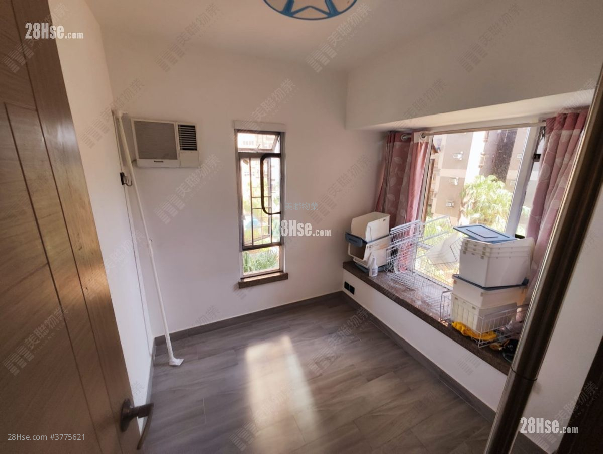 Sunshine City Sell 2 Bedrooms 404 ft²